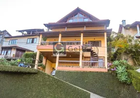 Foto 1 de Casa de Condomínio com 4 Quartos à venda, 354m² em Retiro, Petrópolis