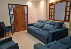 Foto 1 de Casa com 3 Quartos à venda, 150m² em Demarchi, São Bernardo do Campo