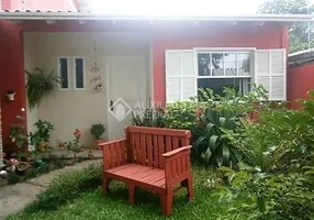 Foto 1 de Casa com 3 Quartos à venda, 114m² em Olaria, Canoas