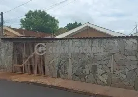 Foto 1 de Casa com 2 Quartos à venda, 128m² em Presidente Dutra II, Ribeirão Preto