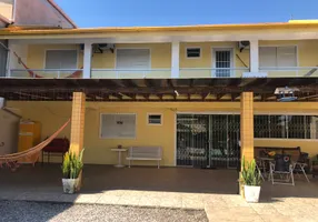 Foto 1 de Casa com 4 Quartos para alugar, 400m² em Praia da Pinheira, Palhoça