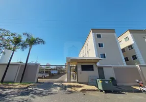 Foto 1 de Apartamento com 3 Quartos para alugar, 77m² em Brasil, Uberlândia