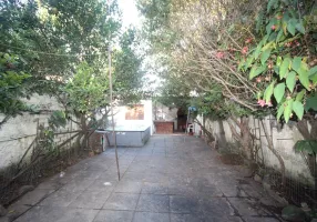 Foto 1 de Casa com 3 Quartos à venda, 75m² em Medianeira, Porto Alegre