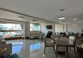 Foto 1 de Apartamento com 4 Quartos à venda, 123m² em Poço, Recife