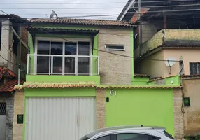 Foto 1 de Casa com 4 Quartos à venda, 185m² em Moqueta, Nova Iguaçu