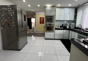 Foto 1 de Apartamento com 4 Quartos à venda, 120m² em Setor Candida de Morais, Goiânia