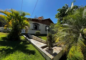 Foto 1 de Fazenda/Sítio com 4 Quartos à venda, 260m² em Jardim L Ermitage, Juiz de Fora