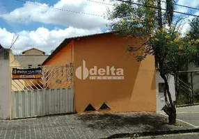 Foto 1 de Casa com 2 Quartos à venda, 60m² em Tubalina, Uberlândia