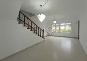 Foto 1 de Sobrado com 3 Quartos à venda, 180m² em Imirim, São Paulo