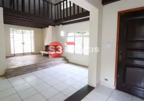 Foto 1 de Casa com 2 Quartos à venda, 140m² em Vila Emir, São Paulo