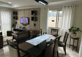 Foto 1 de Casa de Condomínio com 4 Quartos à venda, 130m² em Vila Mogilar, Mogi das Cruzes
