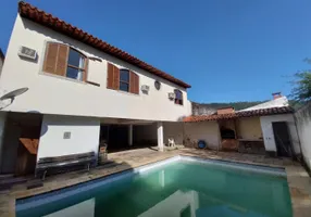 Foto 1 de Casa com 4 Quartos à venda, 250m² em São Francisco, Niterói