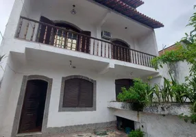 Foto 1 de Casa com 5 Quartos à venda, 288m² em Vicente de Carvalho, Rio de Janeiro