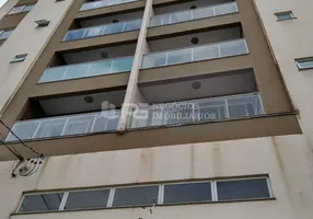 Foto 1 de Apartamento com 2 Quartos à venda, 70m² em Tabuleiro, Camboriú