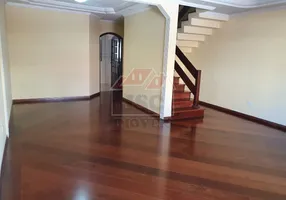 Foto 1 de Sobrado com 3 Quartos à venda, 260m² em Santa Maria, Santo André