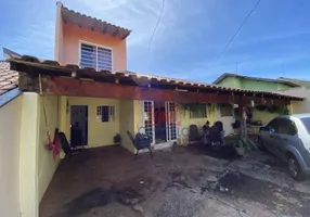 Foto 1 de Casa com 5 Quartos à venda, 209m² em Conjunto Habitacional Jose Garcia Molina , Londrina