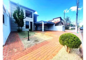 Foto 1 de Casa de Condomínio com 3 Quartos à venda, 169m² em Centro, Jardinópolis