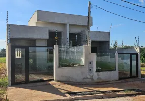 Foto 1 de Casa com 2 Quartos à venda, 85m² em Alpes, Londrina