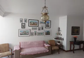 Foto 1 de Apartamento com 3 Quartos à venda, 131m² em Costa Azul, Salvador