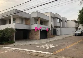 Foto 1 de Sobrado com 3 Quartos à venda, 403m² em Vila Progresso, Jundiaí