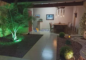 Foto 1 de Casa com 3 Quartos à venda, 180m² em Jardim Real, Maringá