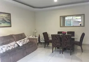 Foto 1 de Apartamento com 4 Quartos à venda, 192m² em Jardim Guanabara, Rio de Janeiro