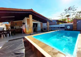 Foto 1 de Casa com 3 Quartos à venda, 155m² em Balneario Copacabana, Caraguatatuba