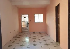 Foto 1 de Casa com 2 Quartos à venda, 80m² em Cajazeiras XI, Salvador