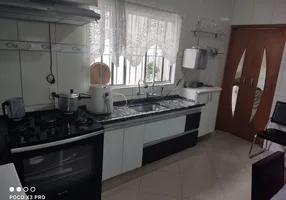 Foto 1 de Casa com 3 Quartos à venda, 180m² em Conjunto Habitacional Teotonio Vilela, São Paulo