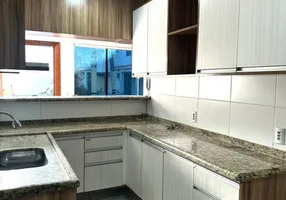 Foto 1 de Casa de Condomínio com 2 Quartos à venda, 100m² em Novo Rio das Ostras, Rio das Ostras