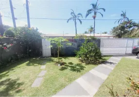 Foto 1 de Casa com 4 Quartos à venda, 168m² em Jardim Guaiúba, Guarujá