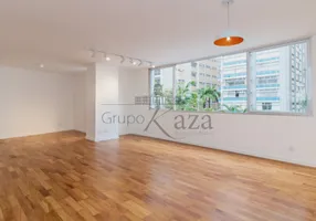 Foto 1 de Apartamento com 3 Quartos à venda, 130m² em Sumaré, São Paulo