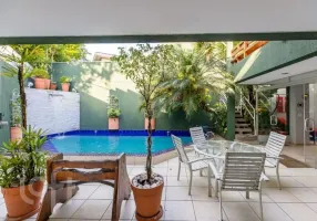 Foto 1 de Casa com 3 Quartos à venda, 280m² em Alto de Pinheiros, São Paulo