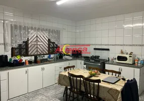 Foto 1 de Casa com 2 Quartos à venda, 150m² em Parque Continental, Guarulhos
