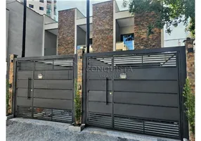 Foto 1 de Sobrado com 3 Quartos à venda, 143m² em Bosque da Saúde, São Paulo