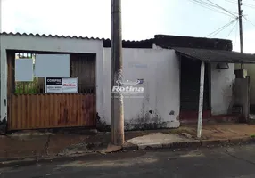 Foto 1 de Lote/Terreno à venda, 300m² em Osvaldo Rezende, Uberlândia