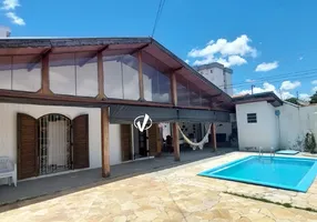 Foto 1 de Casa com 3 Quartos à venda, 253m² em Vila Bourghese, Pindamonhangaba