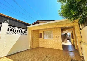 Foto 1 de Casa com 3 Quartos à venda, 170m² em Vila Guilhermina, Praia Grande