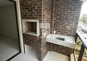 Foto 1 de Apartamento com 2 Quartos à venda, 67m² em Coqueiros, Florianópolis