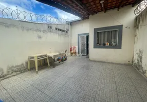 Foto 1 de Casa com 2 Quartos à venda, 50m² em Universitário, Montes Claros