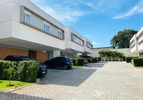 Foto 1 de Casa de Condomínio com 4 Quartos à venda, 185m² em Interlagos, São Paulo