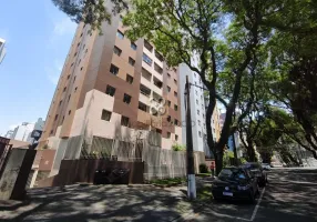 Foto 1 de Apartamento com 2 Quartos para alugar, 61m² em Portão, Curitiba