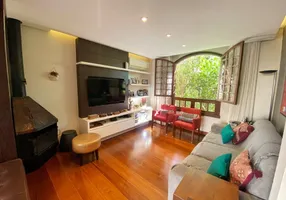 Foto 1 de Casa com 3 Quartos à venda, 300m² em Cristal, Porto Alegre