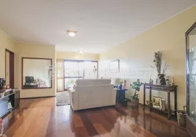 Foto 1 de Apartamento com 3 Quartos à venda, 129m² em Passo da Areia, Porto Alegre