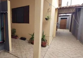 Foto 1 de Casa com 4 Quartos à venda, 113m² em Jardim América, Itanhaém