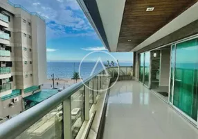 Foto 1 de Apartamento com 3 Quartos à venda, 200m² em Praia dos Cavaleiros, Macaé