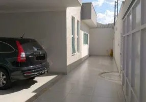 Foto 1 de Casa com 3 Quartos à venda, 300m² em Jardim Europa, Uberlândia