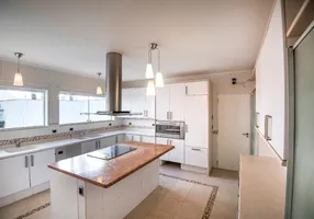 Foto 1 de Casa com 5 Quartos à venda, 840m² em Vila Tramontano, São Paulo