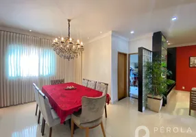 Foto 1 de Sobrado com 4 Quartos à venda, 270m² em Residencial Humaita, Goiânia