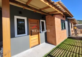Foto 1 de Casa com 2 Quartos à venda, 60m² em São João do Rio Vermelho, Florianópolis